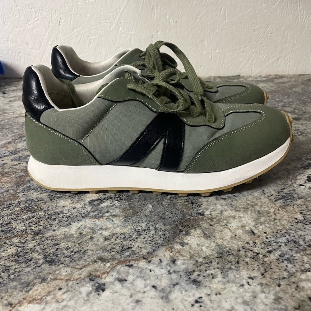 MIA Green and Black Men's Sneakers